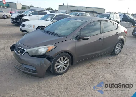 2015 Kia Forte Lx z USA, uszkodzony, nr VIN KNAFX4A62F5333017
